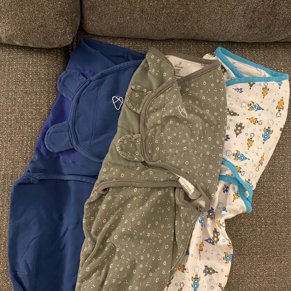 SwaddleMe swaddles, excellent condition